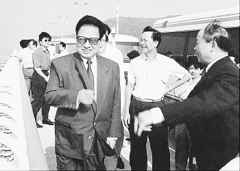 全国人大常委会原委员长乔石逝世 - 生活日报数